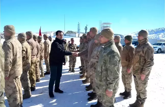 Beytüşşebap Kaymakamı Askerlerle Bir Araya Geldi