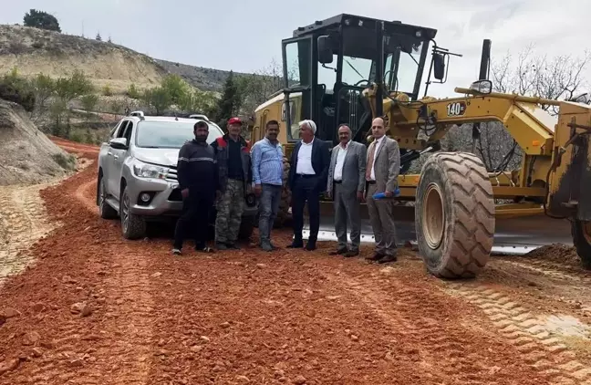 Elazığ'da Akçatepe Köyü'nde Stabilize Yol Çalışmaları Başladı