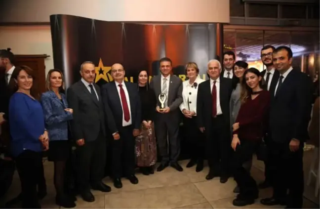 2018 Altın Portal Ödül Töreni'nde Gururlandıran Ödül