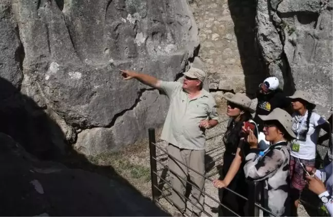 21 ülkeden öğrenciler, Hattuşa Örenyeri'nde buluştu