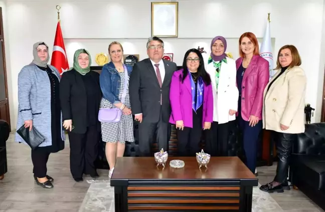 Cumhurbaşkanı Başdanışmanı Saadet Oruç'tan Rektör Özölçer'e ziyaret