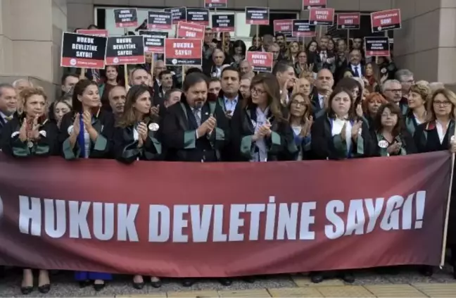 İstanbul Barosu, Can Atalay'ın tahliye edilmemesini protesto etti