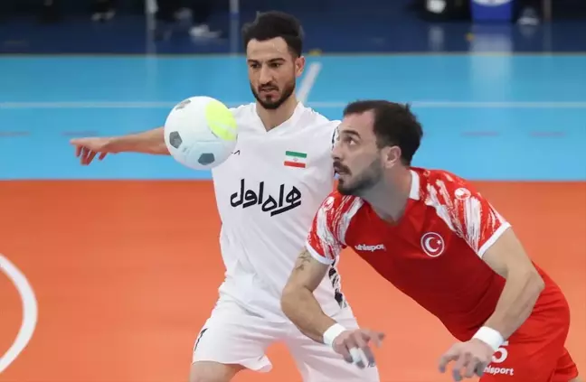 A Milli Erkek Futsal Takımı İran ile berabere kalarak çeyrek finale yükseldi