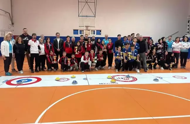 Tavşanlı Balıköy Anadolu Lisesi Curling'de Başarı Elde Etti