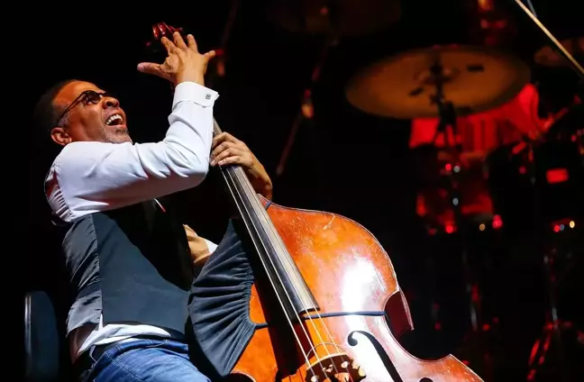 Grammy ödüllü Stanley Clarke İzmir'de