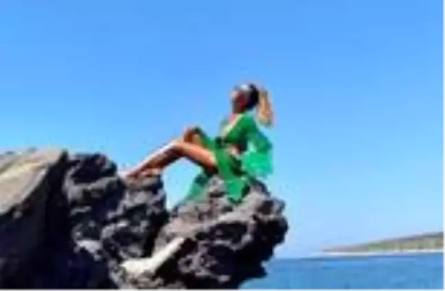 Gizem Özdilli, tek başına tatile çıktı