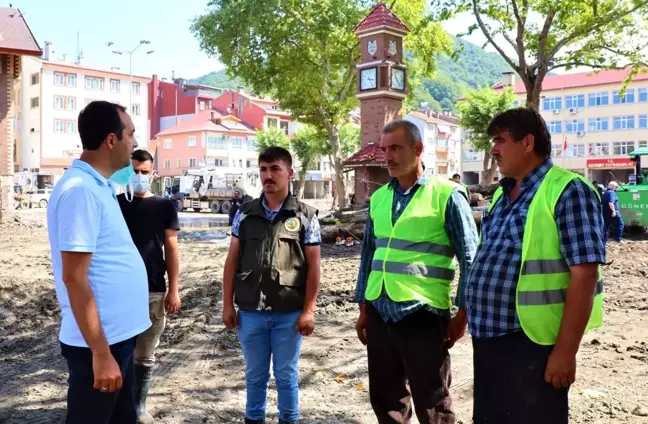 Kaymakam Atıcı, felaketin yaralarını sarmak için çalışmalara başladı