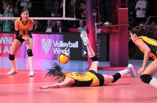 2021 Dünya FIVB Kadınlar Dünya Kulüpler Şampiyonası: Vakıfbank: 3 Altay Clup: 0