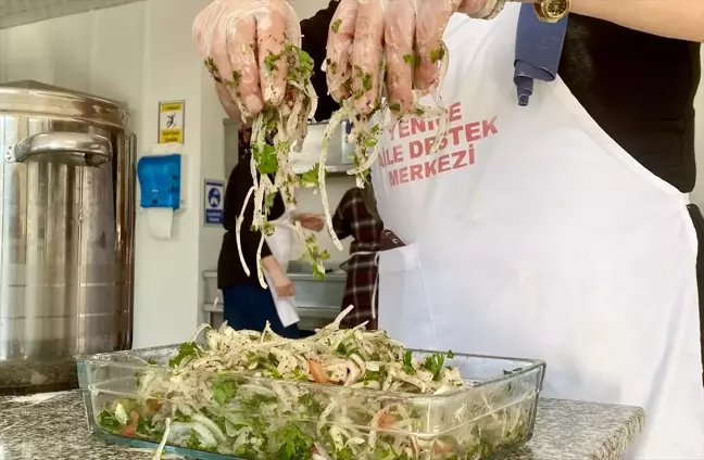 Kırşehir'de düzenlenen yemek kursunda kadınlara iş kurma imkanı sağlanacak