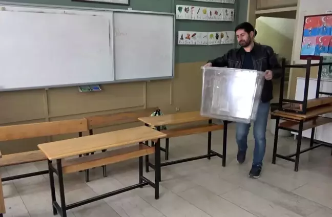 Muş'ta Mahalli İdareler Genel Seçimi için Oy Kullanılacak Okullarda Hazırlıklar Tamamlandı