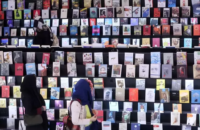 Türkiye, Uluslararası Tahran Kitap Fuarı'nda Kültürünü Tanıtıyor