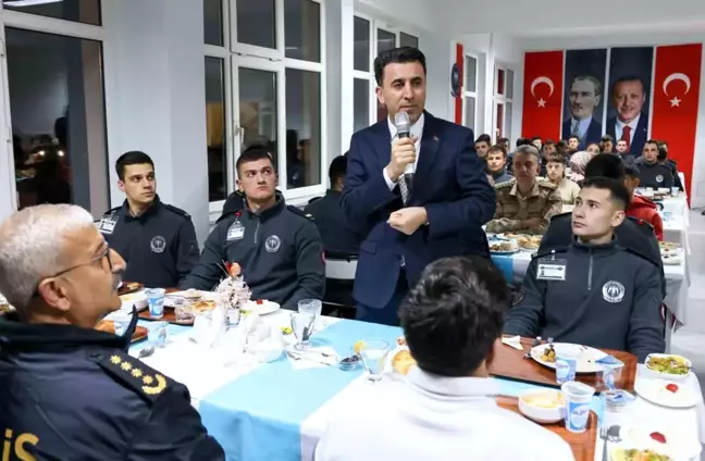 Vali Aygöl, Polis Adaylarıyla İftar Programında Buluştu