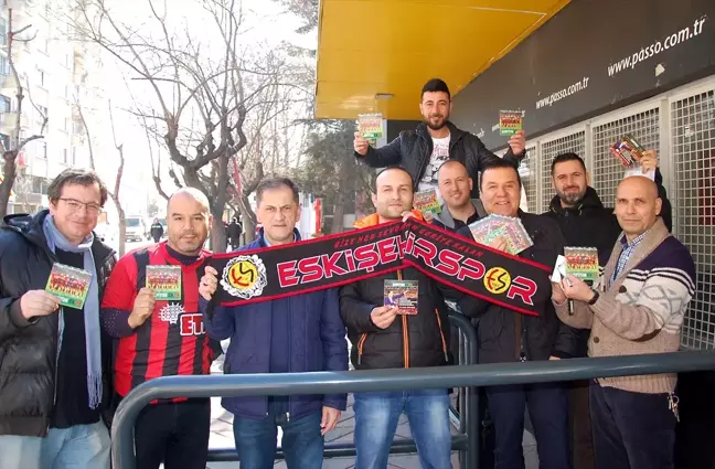 Eskişehirspor Taraftarına Yeni Marş Besteledi