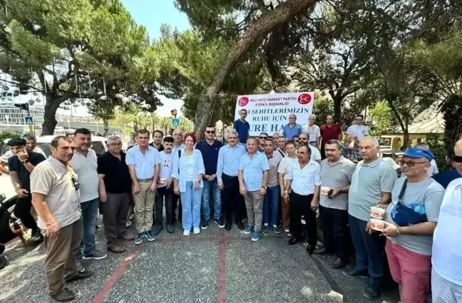 Aydın'da MHP tarafından düzenlenen aşure hayrı büyük ilgi gördü