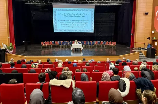 Kırşehir'de Hafızlık Eğitimini Tamamlayan 27 Kız Öğrenciye İcazet Töreni