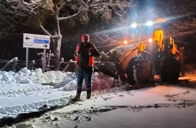 Samsun Kavak'ta Karla Mücadele Devam Ediyor