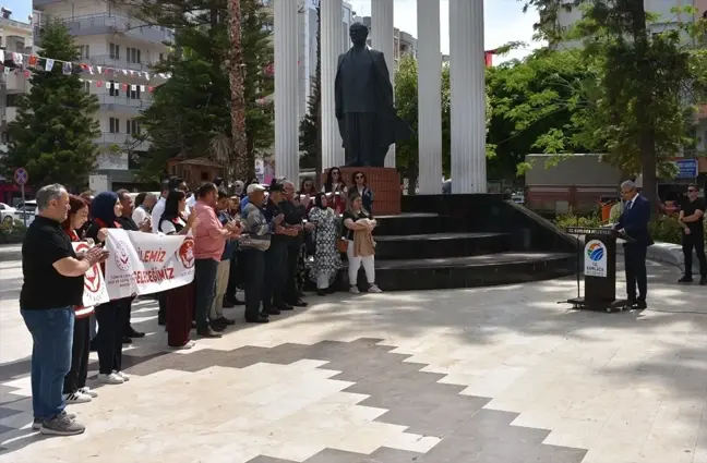 Kumluca'da 2025 Aile Yılı Kortej Yürüyüşü Düzenlendi