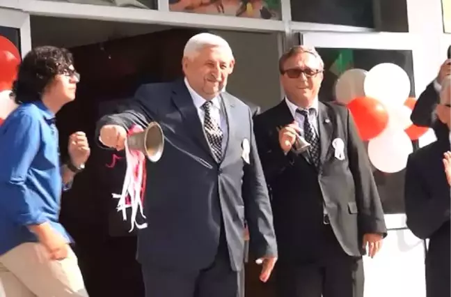 Vali Balkanlıoğlu'na Öğretim Yılı Açılışında Duygulandıran Sürpriz