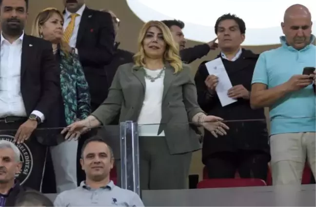 Berna Gözbaşı: İnşallah kupayı bu şehre getireceğiz