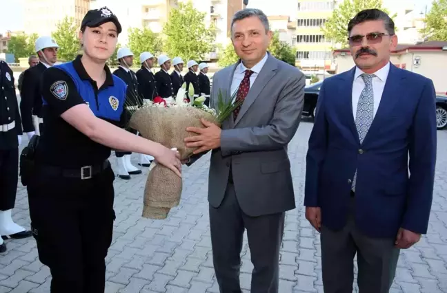Vali Şahin brifing aldı