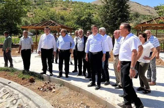CHP'li milletvekilleri sorunları vatandaşlardan dinledi