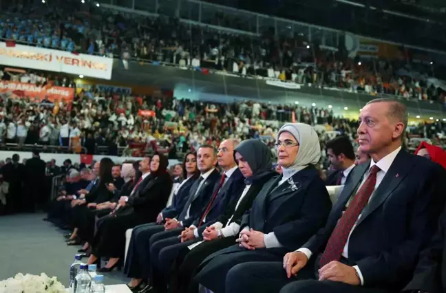 Cumhurbaşkanı Erdoğan AK Parti 4. Olağanüstü Büyük Kongresi'nde konuştu