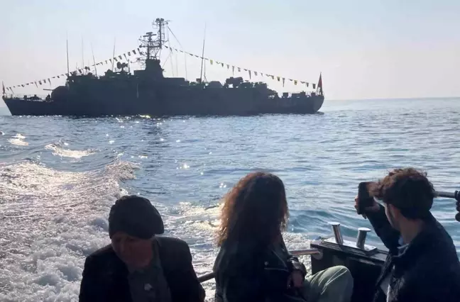 Mersin Kurtuluş Yıl Dönümünde TCG Bartın Gemisi Vatandaşların Ziyaretine Açıldı