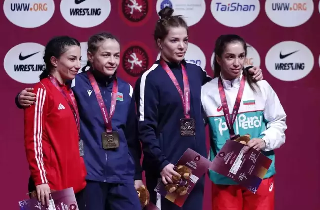 Evin Demirhan Yavuz Avrupa Güreş Şampiyonası'nda gümüş madalya kazandı