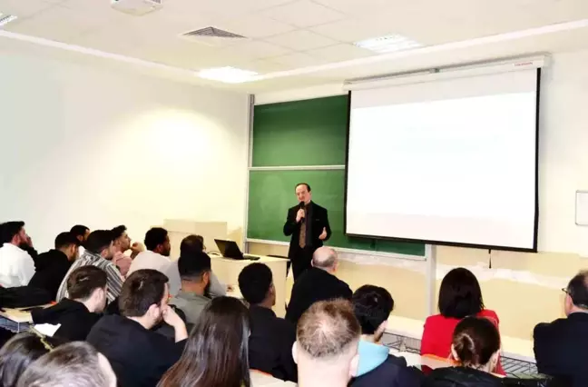 Bilecik Şeyh Edebali Üniversitesi'nde Kamu-Öğrenci Buluşma Serileri düzenlendi