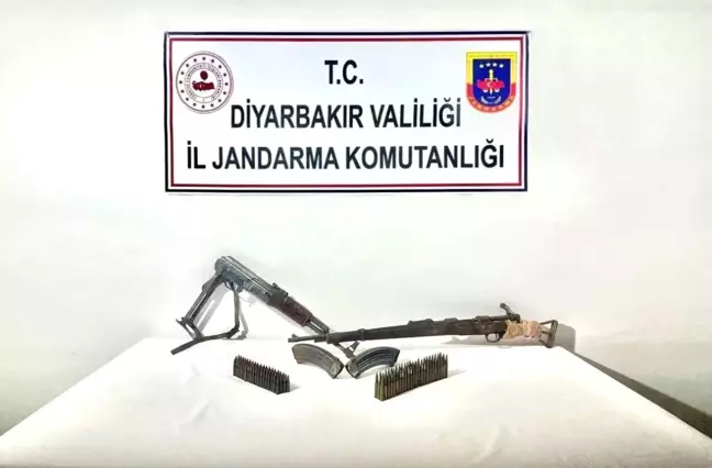 Diyarbakır'da Jandarma Operasyonu: 2 Uzun Namlulu Silah ve 242 Fişek Ele Geçirildi