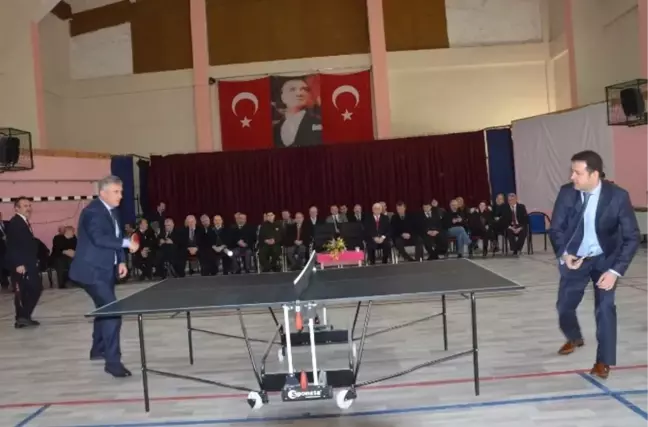 Of'ta Okul Kış Sporlarında Şampiyonlar Ödüllendirildi