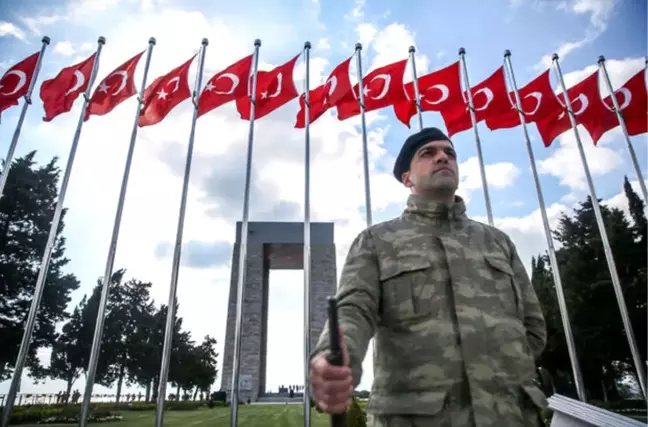 Şehitleri Anma Günü ve Çanakkale Deniz Zaferi'nin 102. Yılı