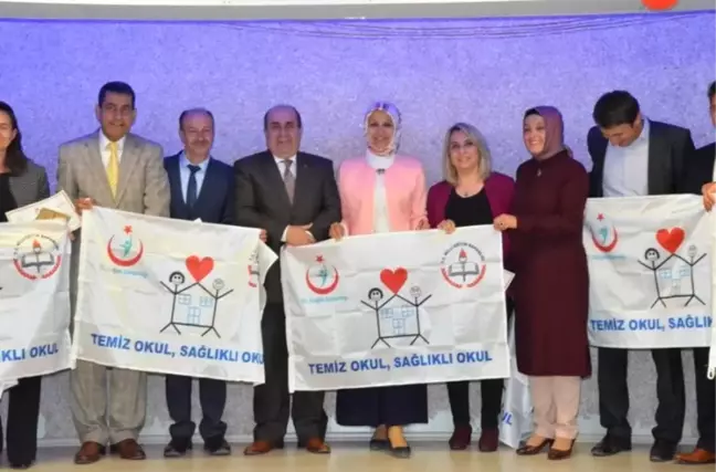Beyaz Bayrak ve Beslenme Dostu Okul Sertifika Töreni