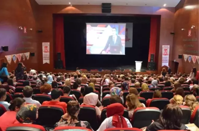 Ayvalık'ta Eğitim-öğretim Yıl Sonu Değerlendirme Semineri
