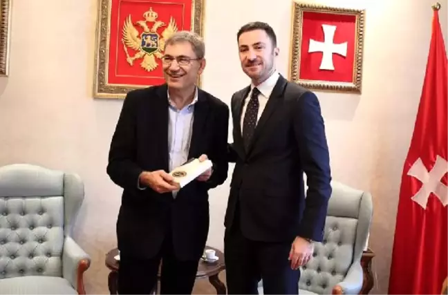Pamuk: Türkiye'nin Geleceğinin Batı Olmalı