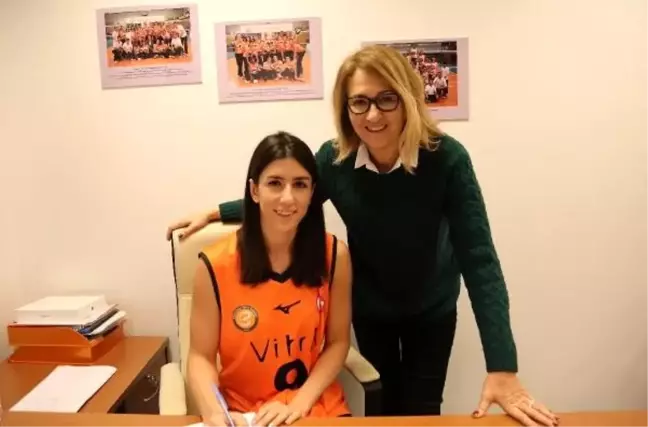 Merve Dalbeler yeniden Eczacıbaşı VitrA'da