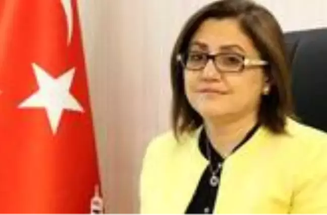 Fatma Şahin, CHP'li belediye başkanları hakkında Cumhurbaşkanı'yla ters düşen sözlerini düzeltti