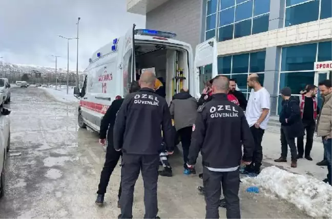 Olimpik havuzda başını çarptı, kalbi durdu, hastanede kurtarılamadı