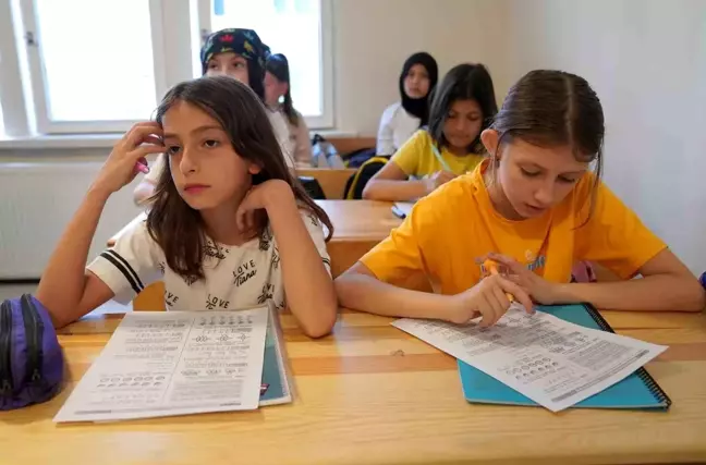 Tepebaşı Belediyesi Bahriye Üçok Eğitim ve Gelişim Merkezi Yaz Dönemi Eğitim Programları Devam Ediyor