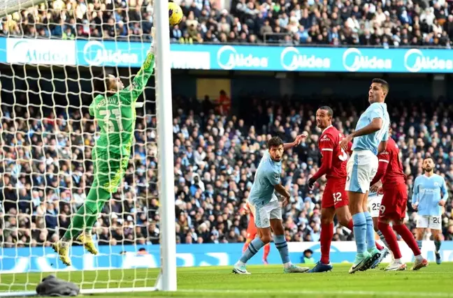 Manchester City ve Liverpool Berabere Kaldı