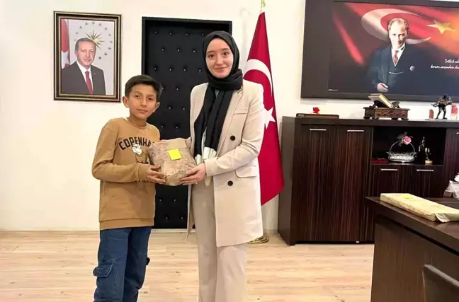 Dumlupınar Kaymakamı Ödül Töreni Düzenledi