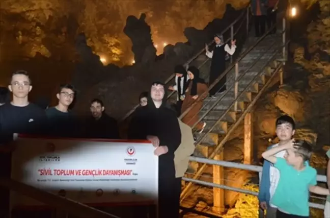 Yığılca'da Dezavantajlı Öğrenciler İçin Gezi ve Spor Tesisleri Açılışı
