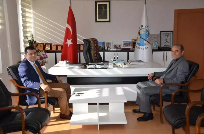 Arguvan Kaymakamı Emeç'ten Belediyeye Ziyaret