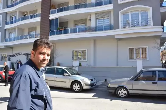 Minik Cemre 4'üncü Kattan Düşerek Öldü