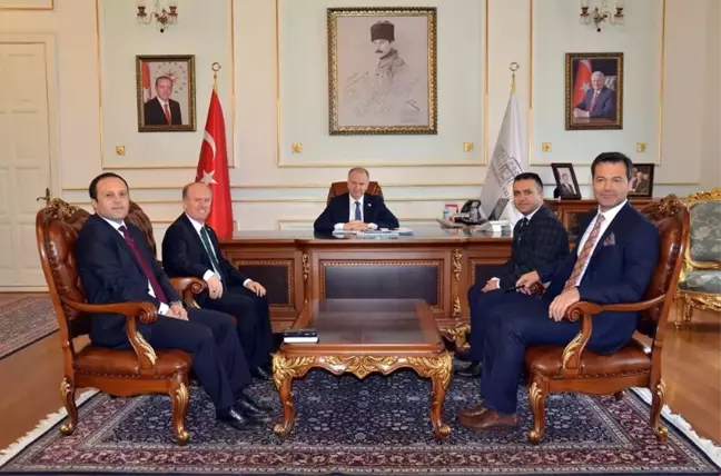 Yeşilay Derneği Vali Ceylan ile Bir Araya Geldi