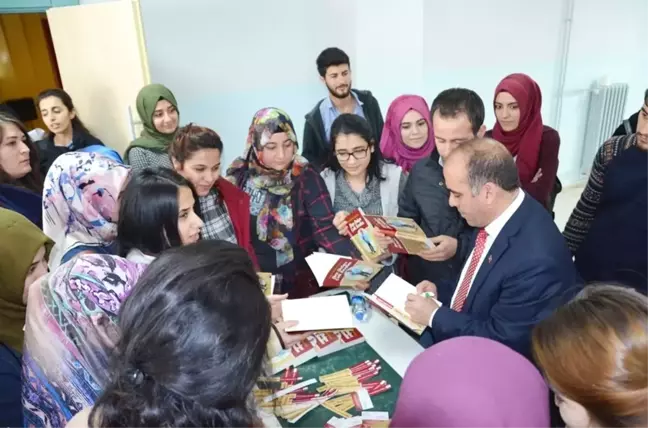 Yazar Ormanoğlu Şanlıurfa'da Okurlarıyla Buluştu
