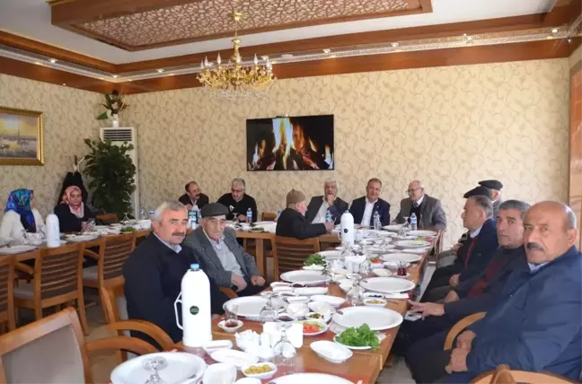 Yaşlılar Haftası'nda Asırlık Çınarların Buluşması