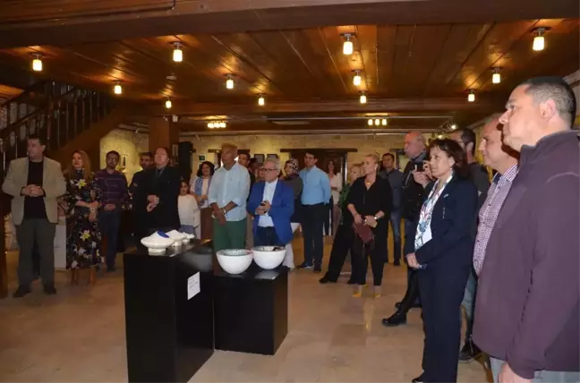Kuşadası'nda Seramik Sergisi Açıldı