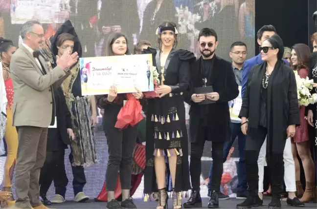 Moda ve Sanat Dünyasını Buluşturan Yarışma