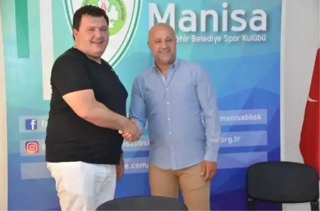 Manisa Büyükşehir Belediyespor Levent Devrim'le Devam Kararı Aldı